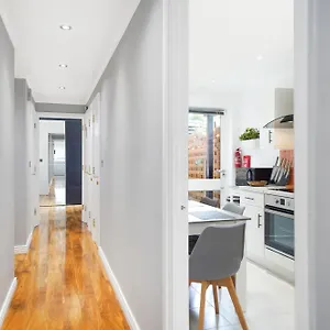 Apartment A Beautiful Stylish 2 Bedroom -city Of